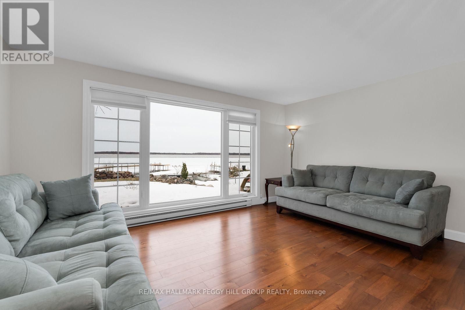 220 Robins Point Road, Tay, Ontario  L0K 2A0 - Photo 4 - S12964506