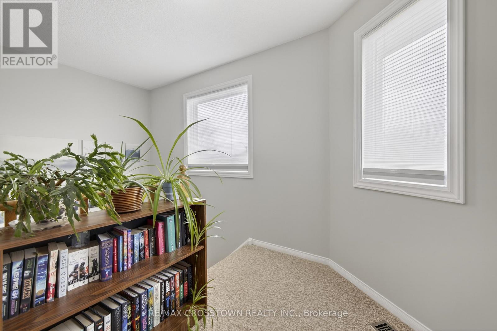 99 Bishop Drive, Barrie, Ontario  L4N 7P4 - Photo 15 - S12964544