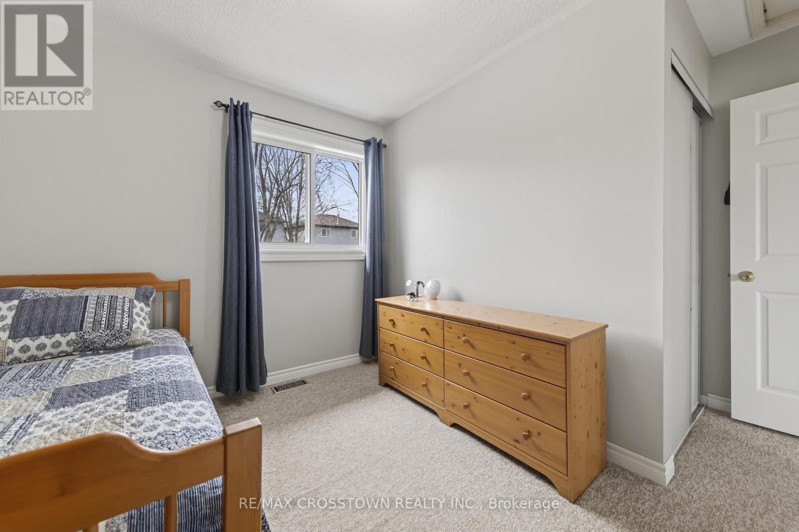 99 Bishop Drive, Barrie, Ontario  L4N 7P4 - Photo 21 - S12964544