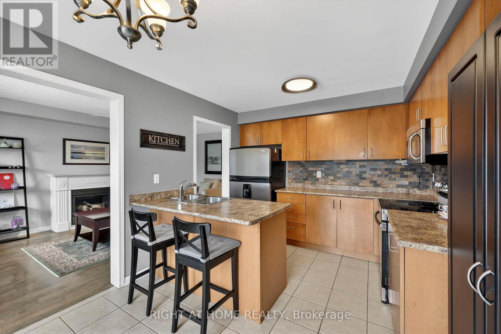 65 Bird Street, Barrie (Edgehill Drive), Ontario  L4N 0X2 - Photo 9 - S12964622