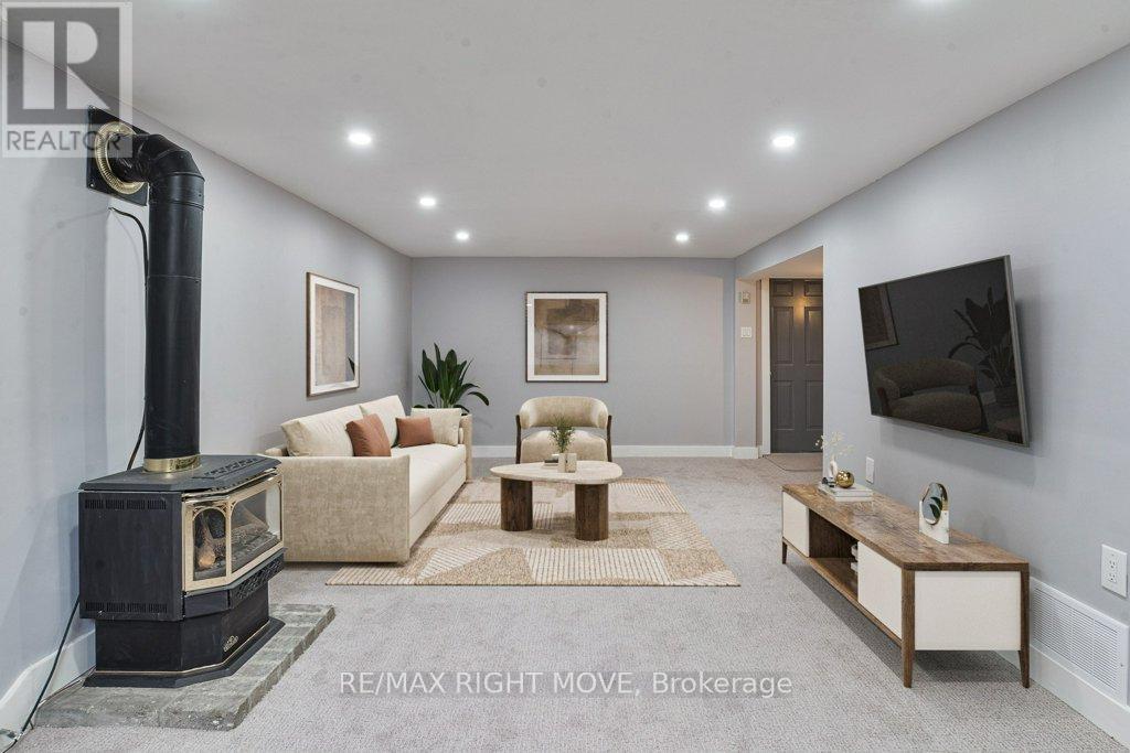 636 Mississaga Street W, Orillia, Ontario  L3V 3C6 - Photo 21 - S12964718