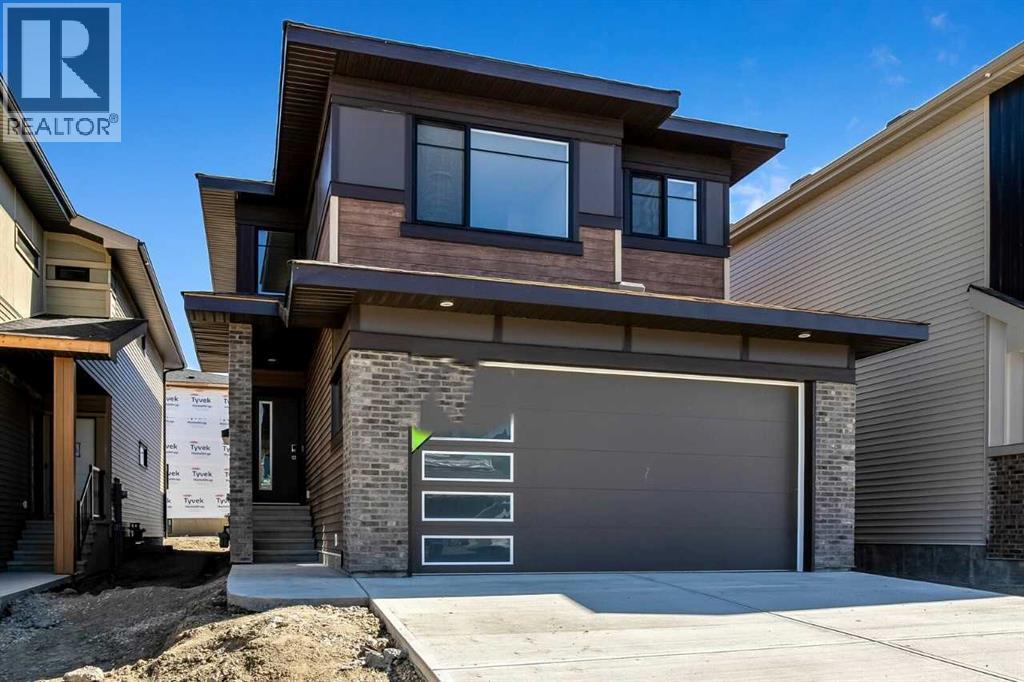 11 Heritage Link, Cochrane, Alberta  T4C 2J8 - Photo 2 - A2275697