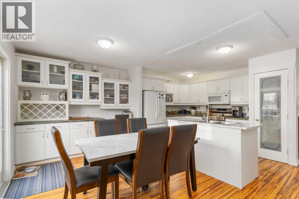 202 Bird Crescent, Fort Mcmurray, Alberta  T9H 4T3 - Photo 6 - A2284726