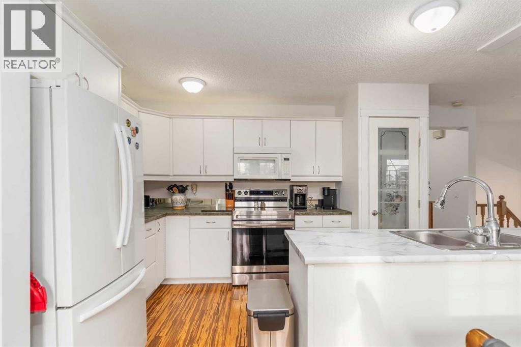 202 Bird Crescent, Fort Mcmurray, Alberta  T9H 4T3 - Photo 5 - A2284726