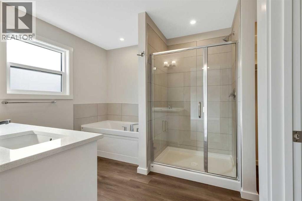 3 Heritage Link, Cochrane, Alberta  T4C 2J8 - Photo 10 - A2298211