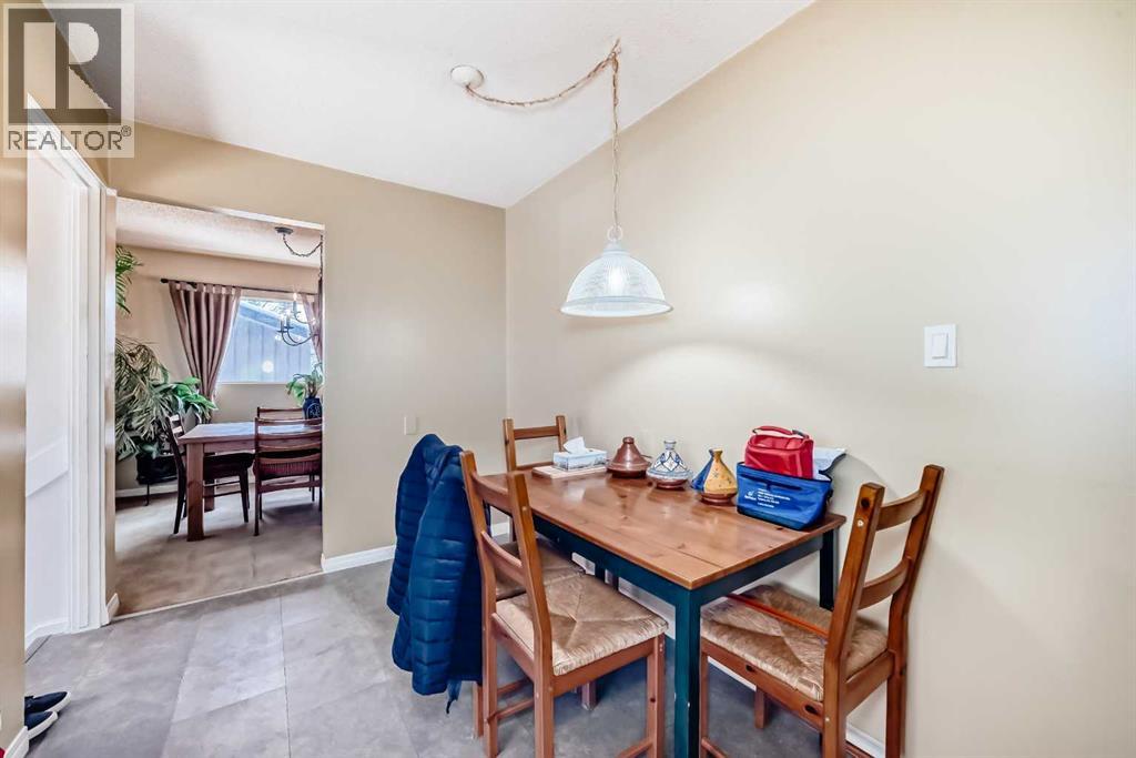 844 Lake Ontario Drive SE, Calgary, Alberta  T2J 3K1 - Photo 18 - A2286791