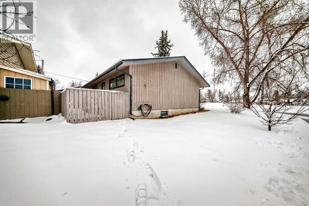 844 Lake Ontario Drive SE, Calgary, Alberta  T2J 3K1 - Photo 48 - A2286791