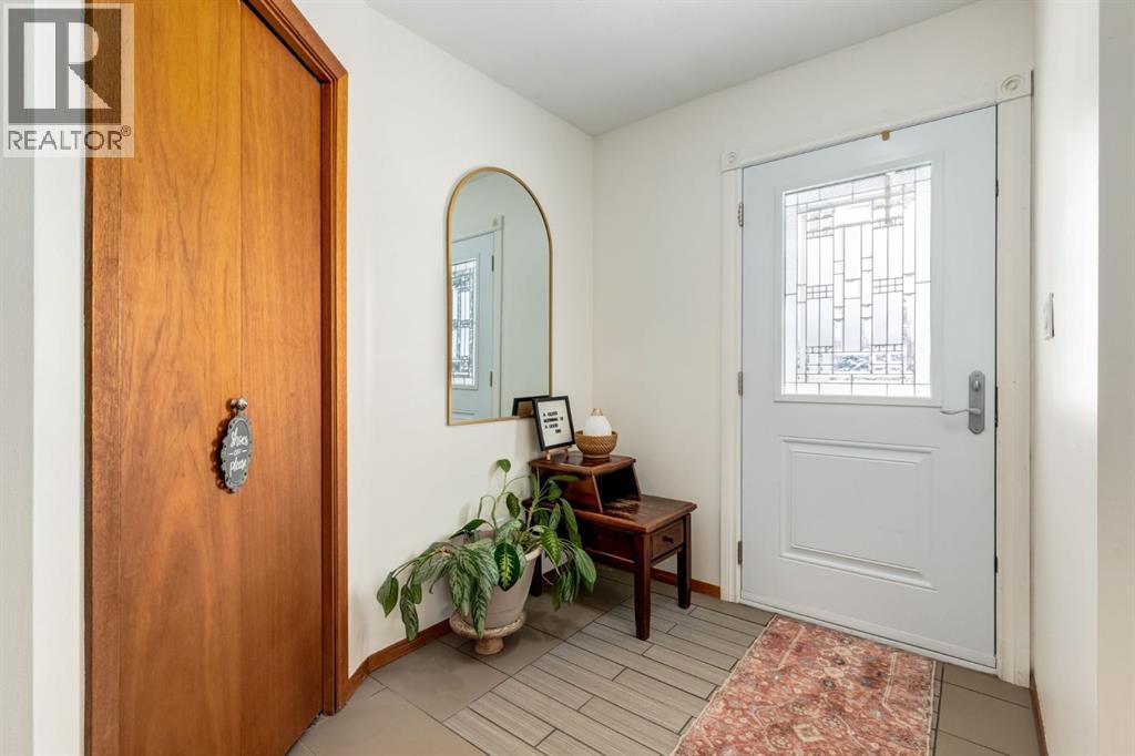 108 Westheights Close, Didsbury, Alberta  T0M 0W0 - Photo 2 - A2293687