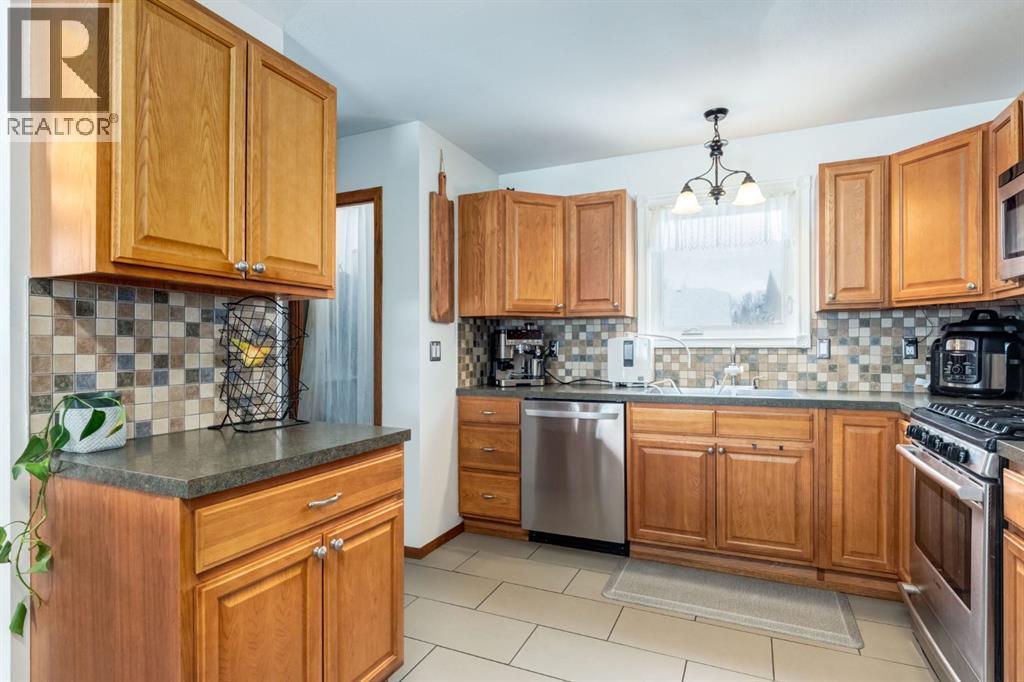 108 Westheights Close, Didsbury, Alberta  T0M 0W0 - Photo 9 - A2293687