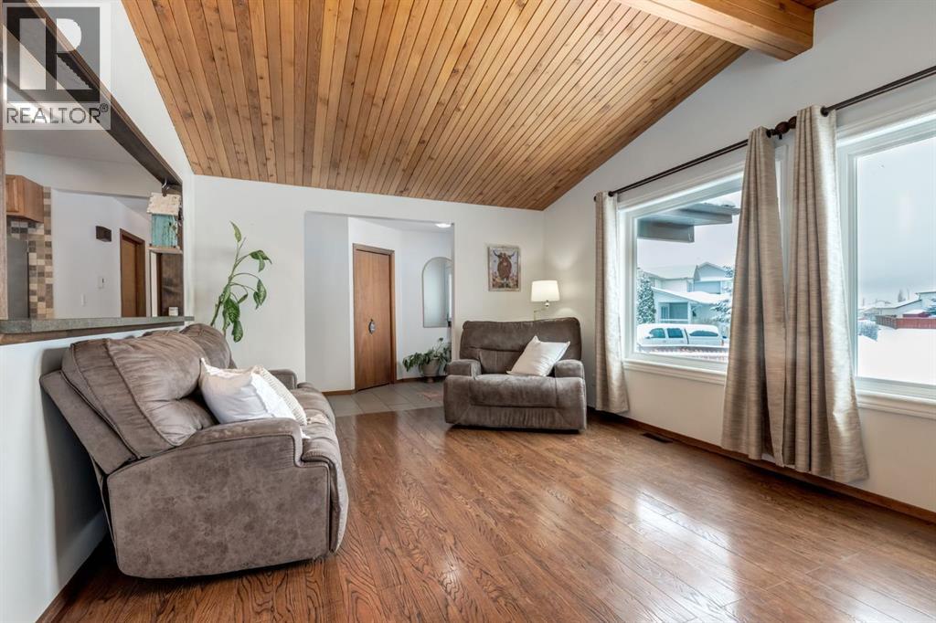 108 Westheights Close, Didsbury, Alberta  T0M 0W0 - Photo 6 - A2293687