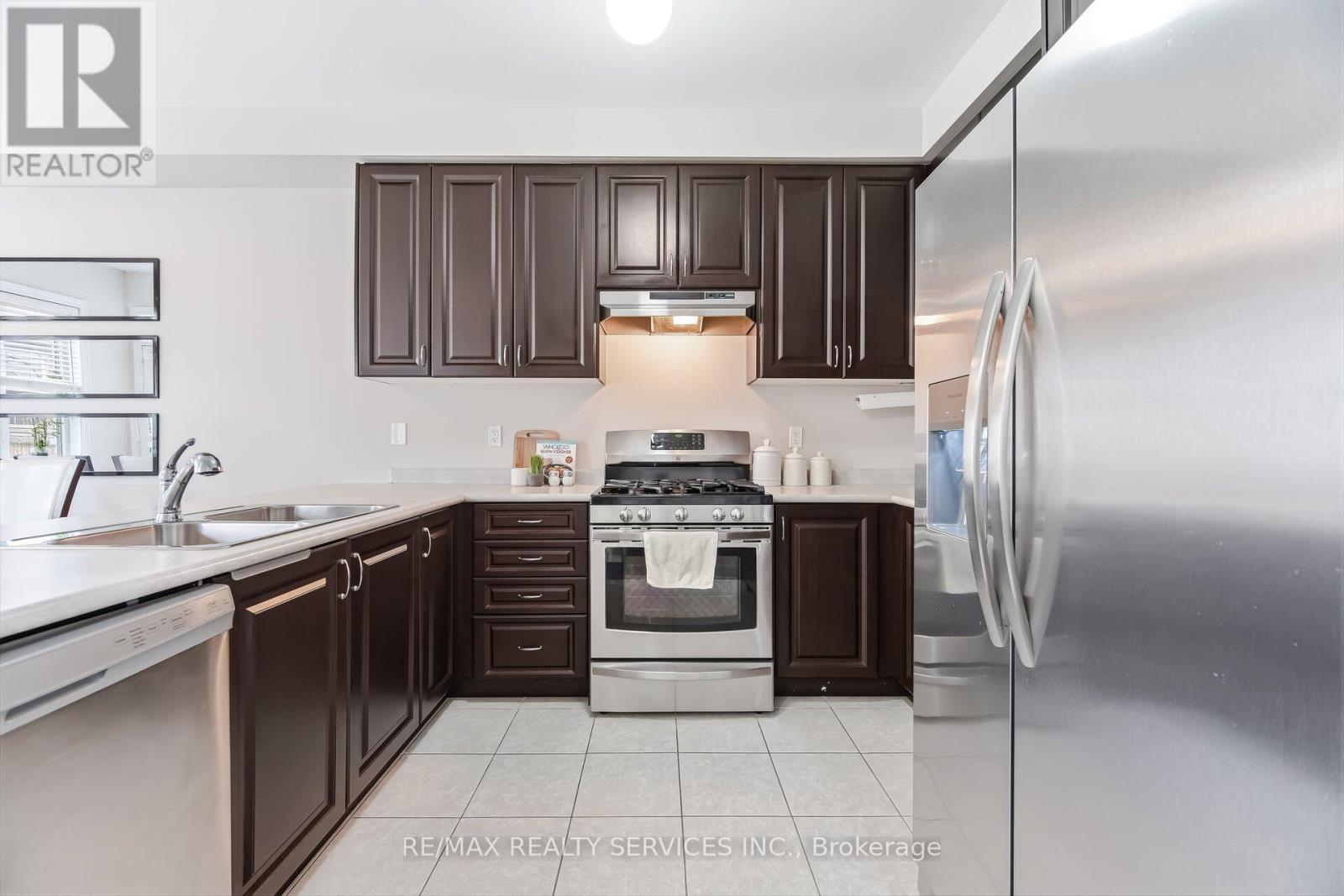 20 Blackberry Valley Crescent, Caledon, Ontario  L7C 3Z9 - Photo 16 - W12964228