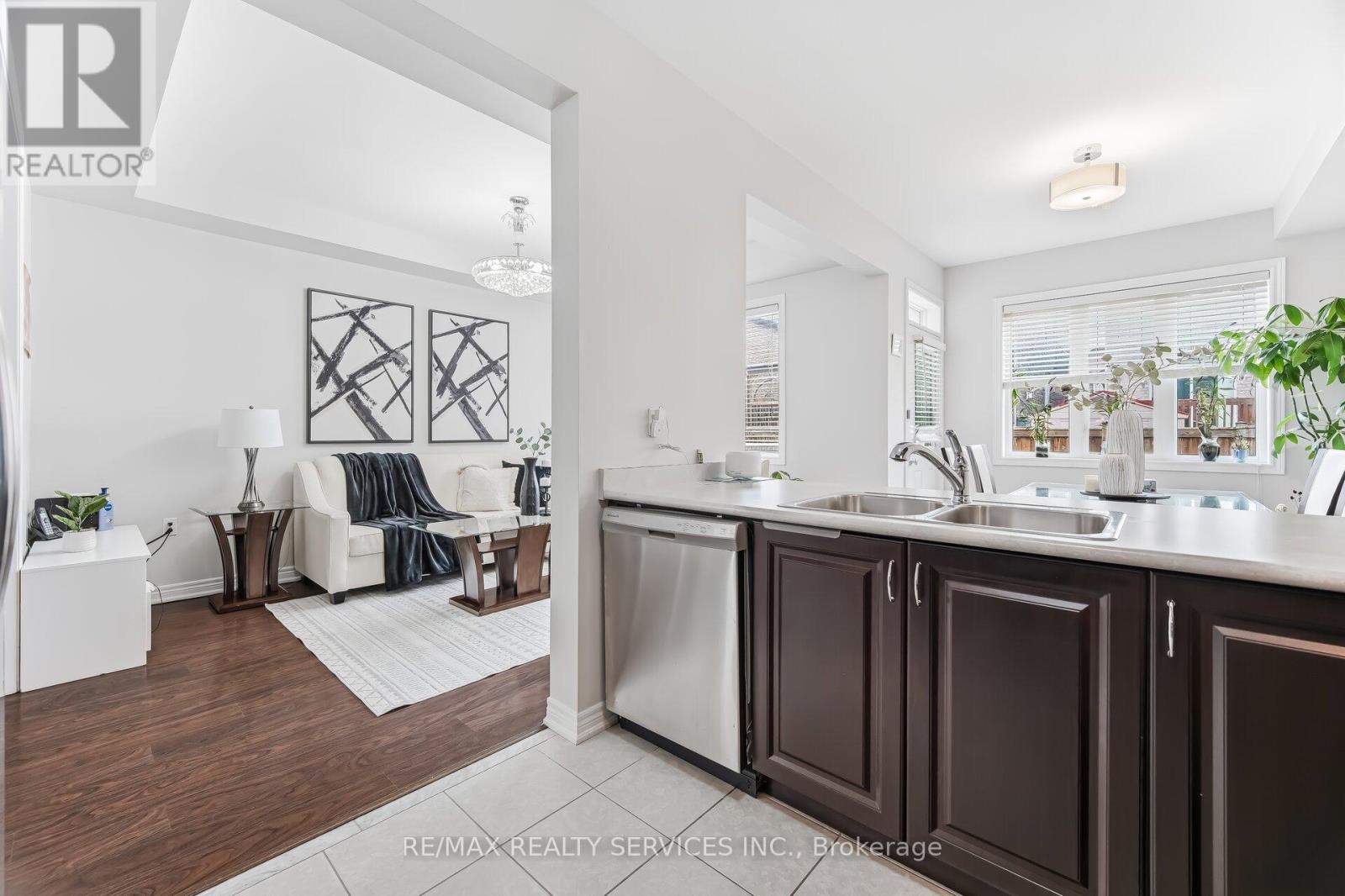 20 Blackberry Valley Crescent, Caledon, Ontario  L7C 3Z9 - Photo 19 - W12964228