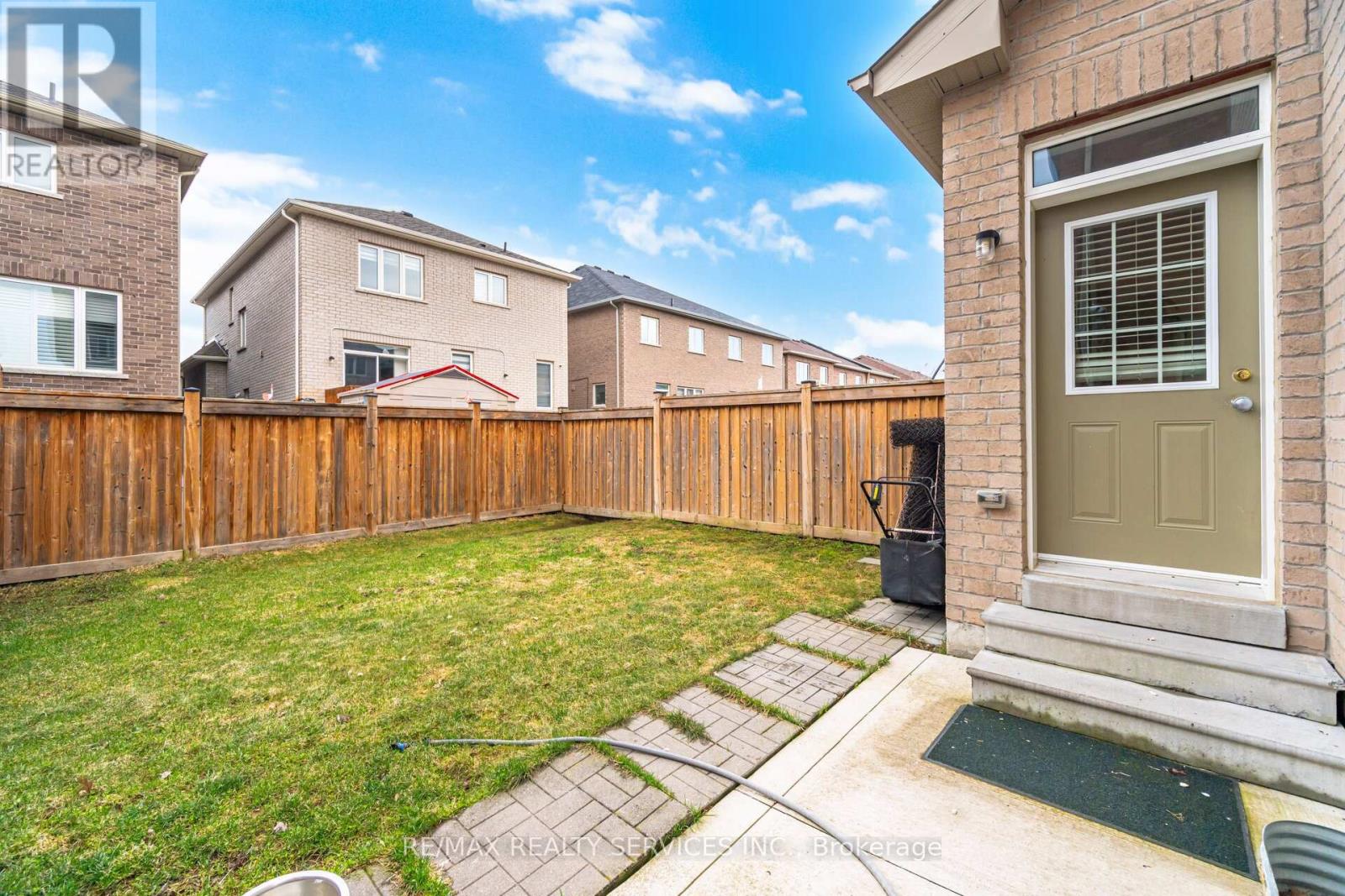 20 Blackberry Valley Crescent, Caledon, Ontario  L7C 3Z9 - Photo 39 - W12964228