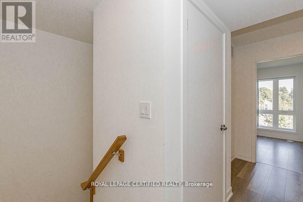 203 - 90 Canon Jackson Drive, Toronto, Ontario  M6M 0C1 - Photo 28 - W12964272