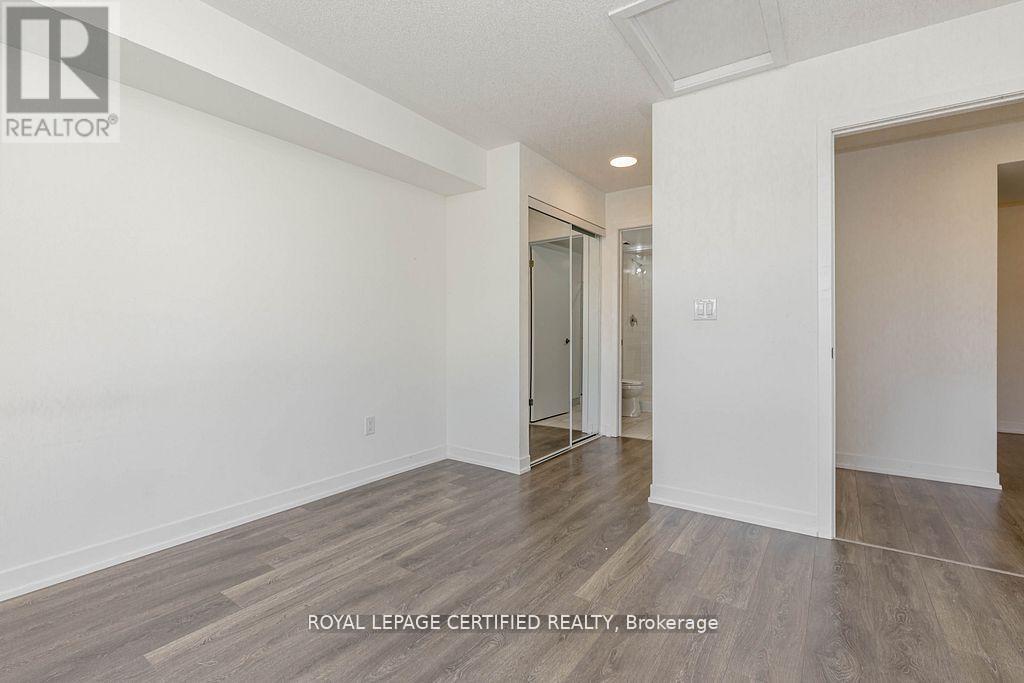 203 - 90 Canon Jackson Drive, Toronto, Ontario  M6M 0C1 - Photo 30 - W12964272