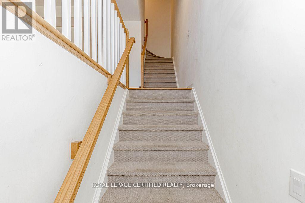 203 - 90 Canon Jackson Drive, Toronto, Ontario  M6M 0C1 - Photo 6 - W12964272