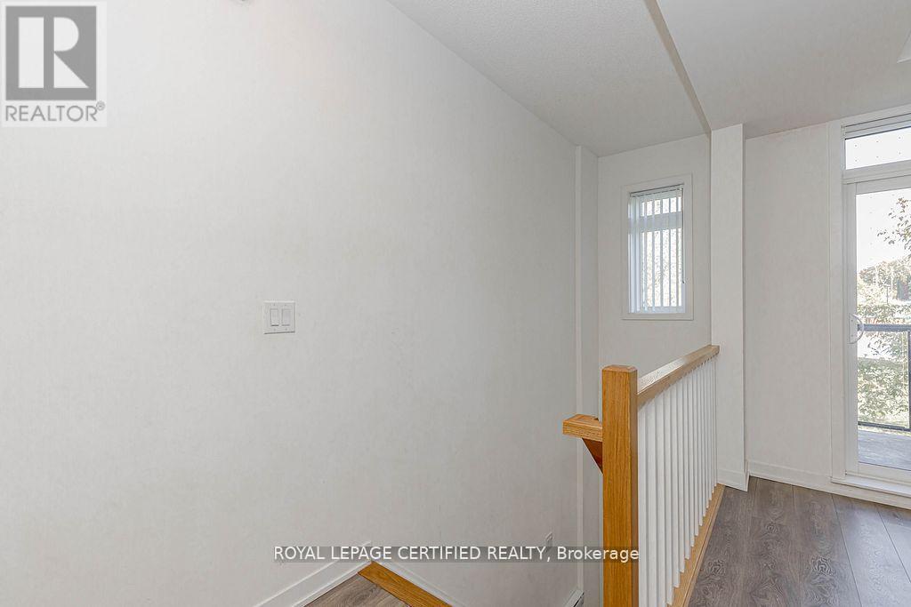 203 - 90 Canon Jackson Drive, Toronto, Ontario  M6M 0C1 - Photo 9 - W12964272