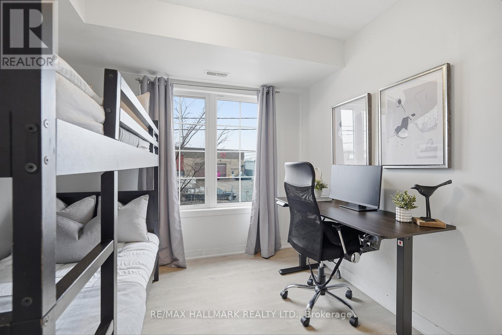 2 - 9 Forbes Avenue, Toronto, Ontario  M6M 0B5 - Photo 23 - W12964340