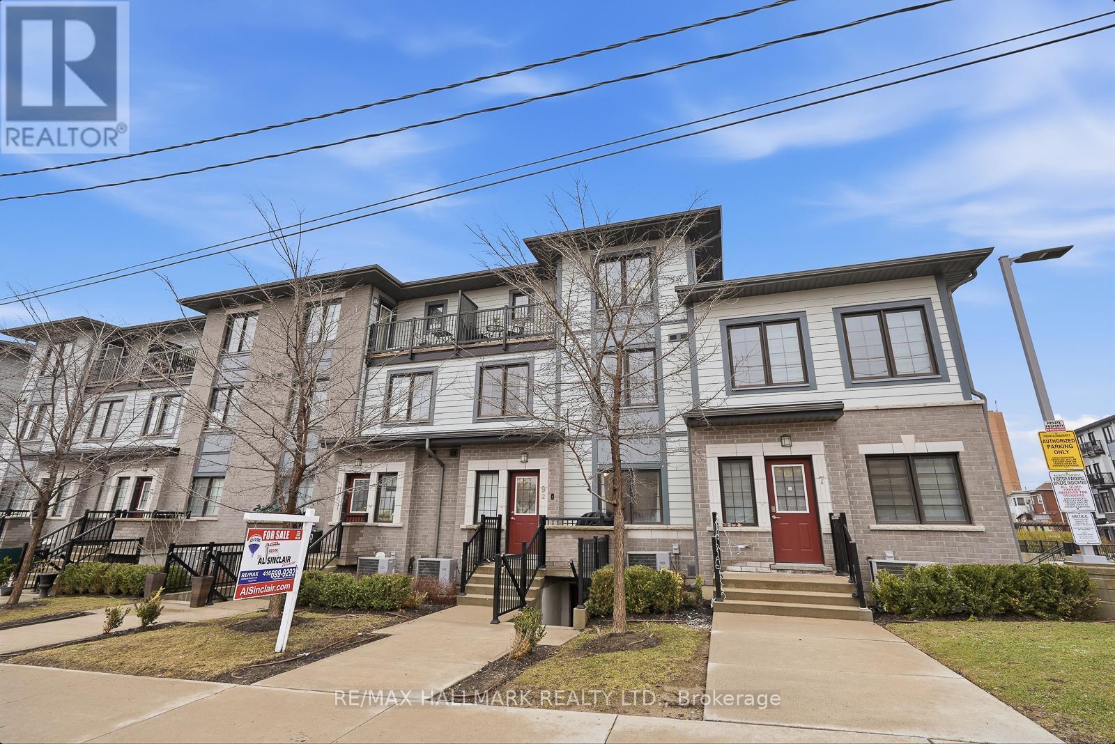 2 - 9 Forbes Avenue, Toronto, Ontario  M6M 0B5 - Photo 3 - W12964340