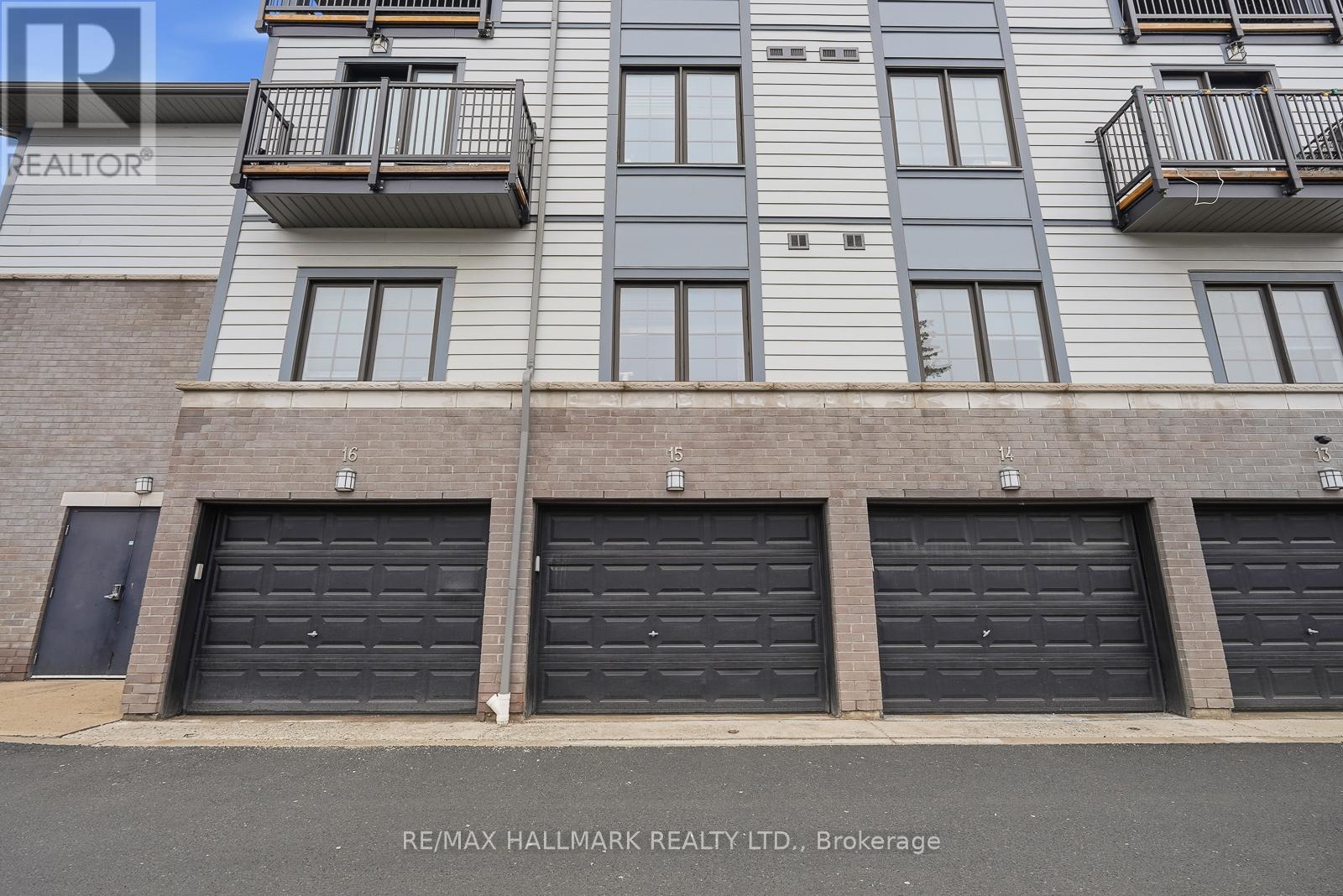 2 - 9 Forbes Avenue, Toronto, Ontario  M6M 0B5 - Photo 33 - W12964340