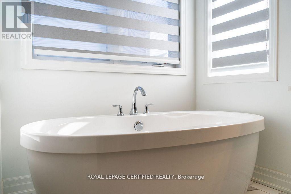 3150 William Cutmore Boulevard, Oakville, Ontario  L6H 7X2 - Photo 23 - W12964346