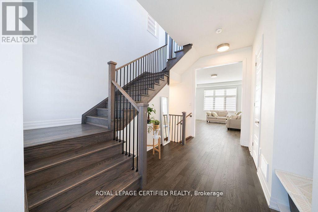 3150 William Cutmore Boulevard, Oakville, Ontario  L6H 7X2 - Photo 4 - W12964346