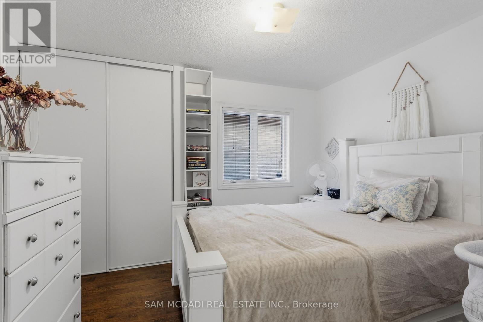 1514 Portsmouth Place, Mississauga, Ontario  L5M 7W1 - Photo 23 - W12964358