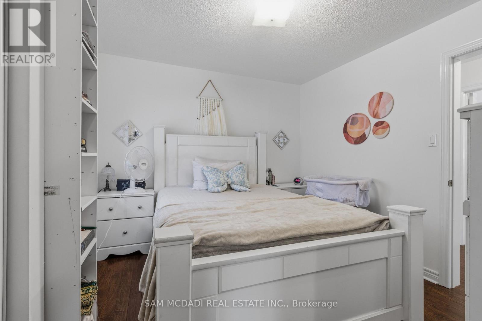 1514 Portsmouth Place, Mississauga, Ontario  L5M 7W1 - Photo 24 - W12964358