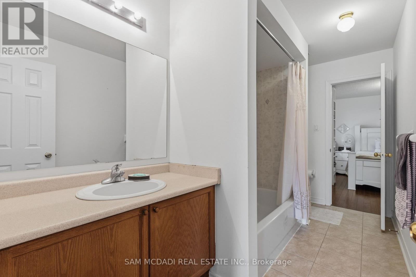 1514 Portsmouth Place, Mississauga, Ontario  L5M 7W1 - Photo 25 - W12964358