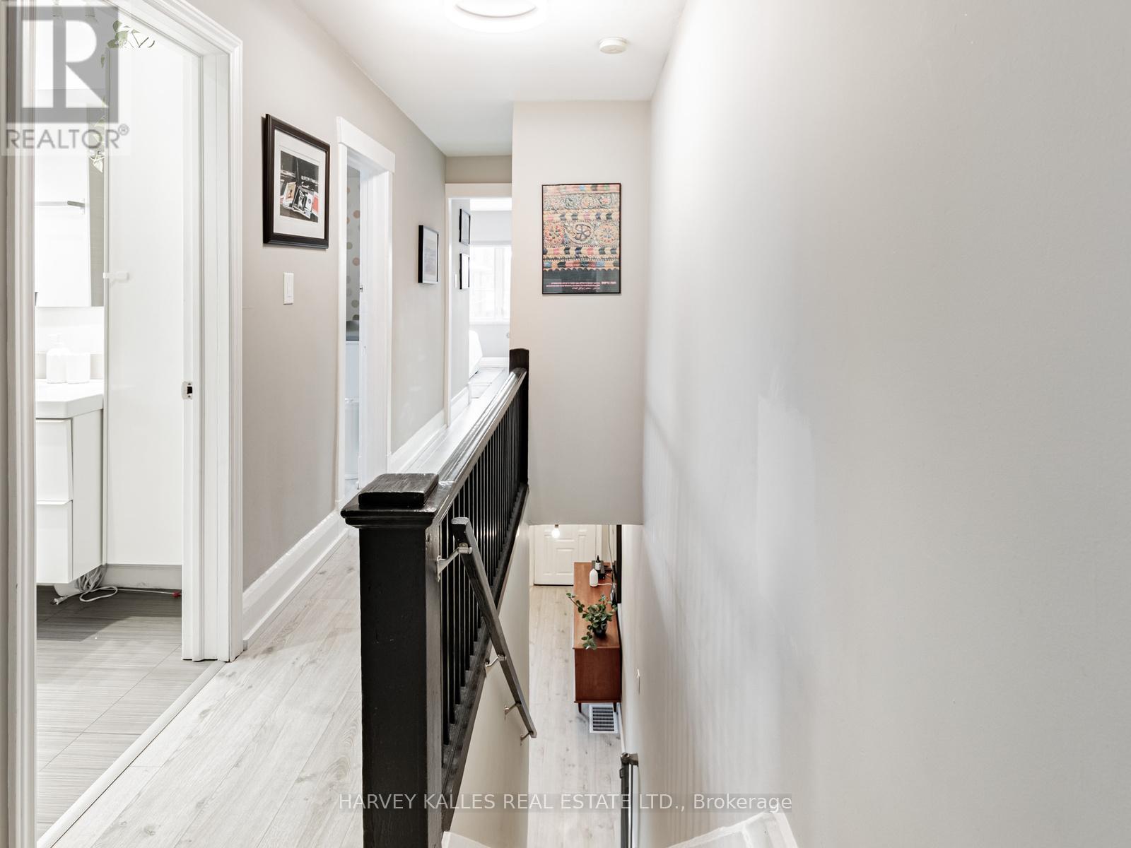 125 Kane Avenue, Toronto, Ontario  M6M 3N1 - Photo 16 - W12964396