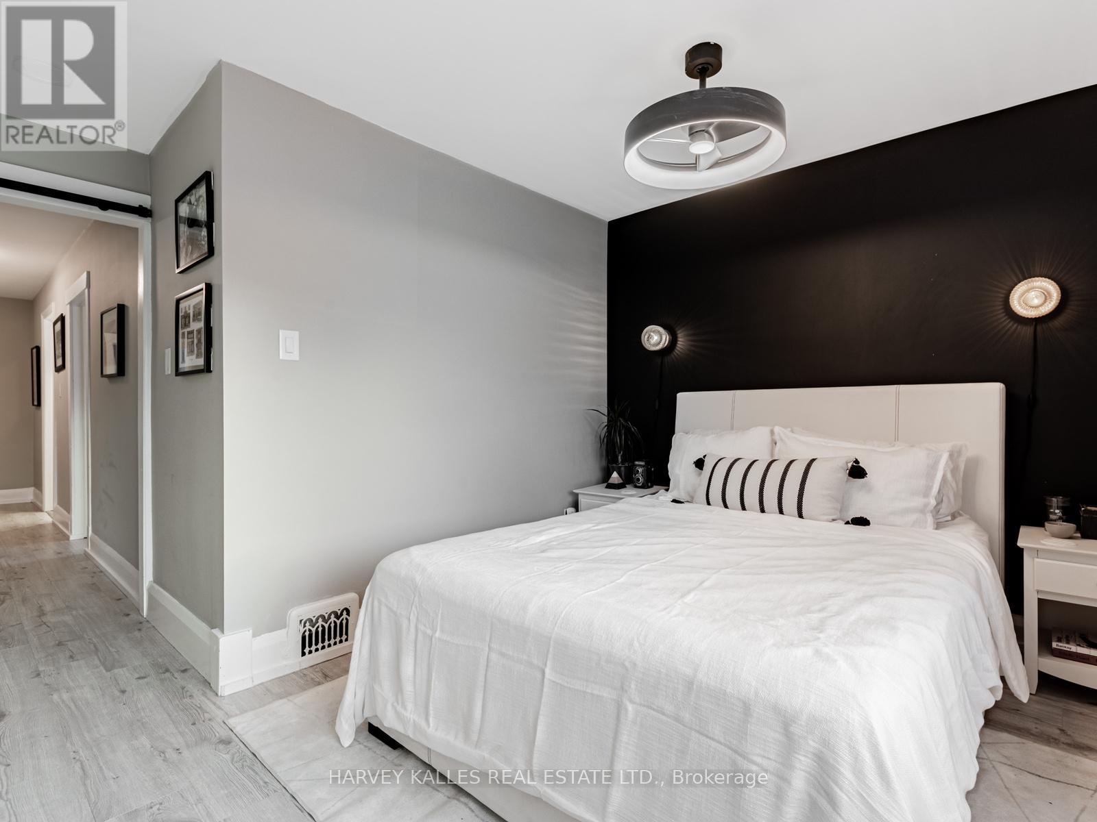 125 Kane Avenue, Toronto, Ontario  M6M 3N1 - Photo 21 - W12964396