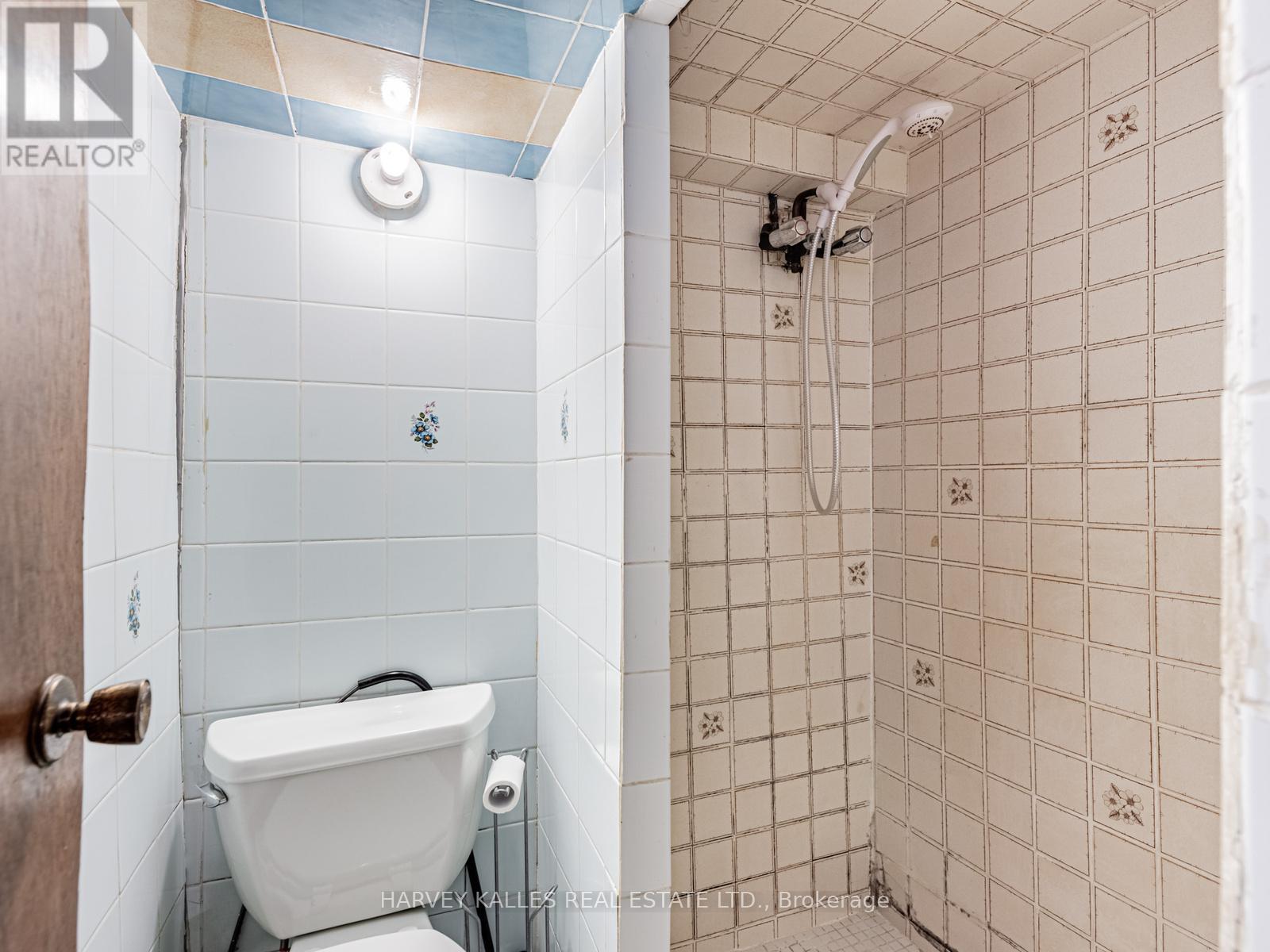 125 Kane Avenue, Toronto, Ontario  M6M 3N1 - Photo 26 - W12964396