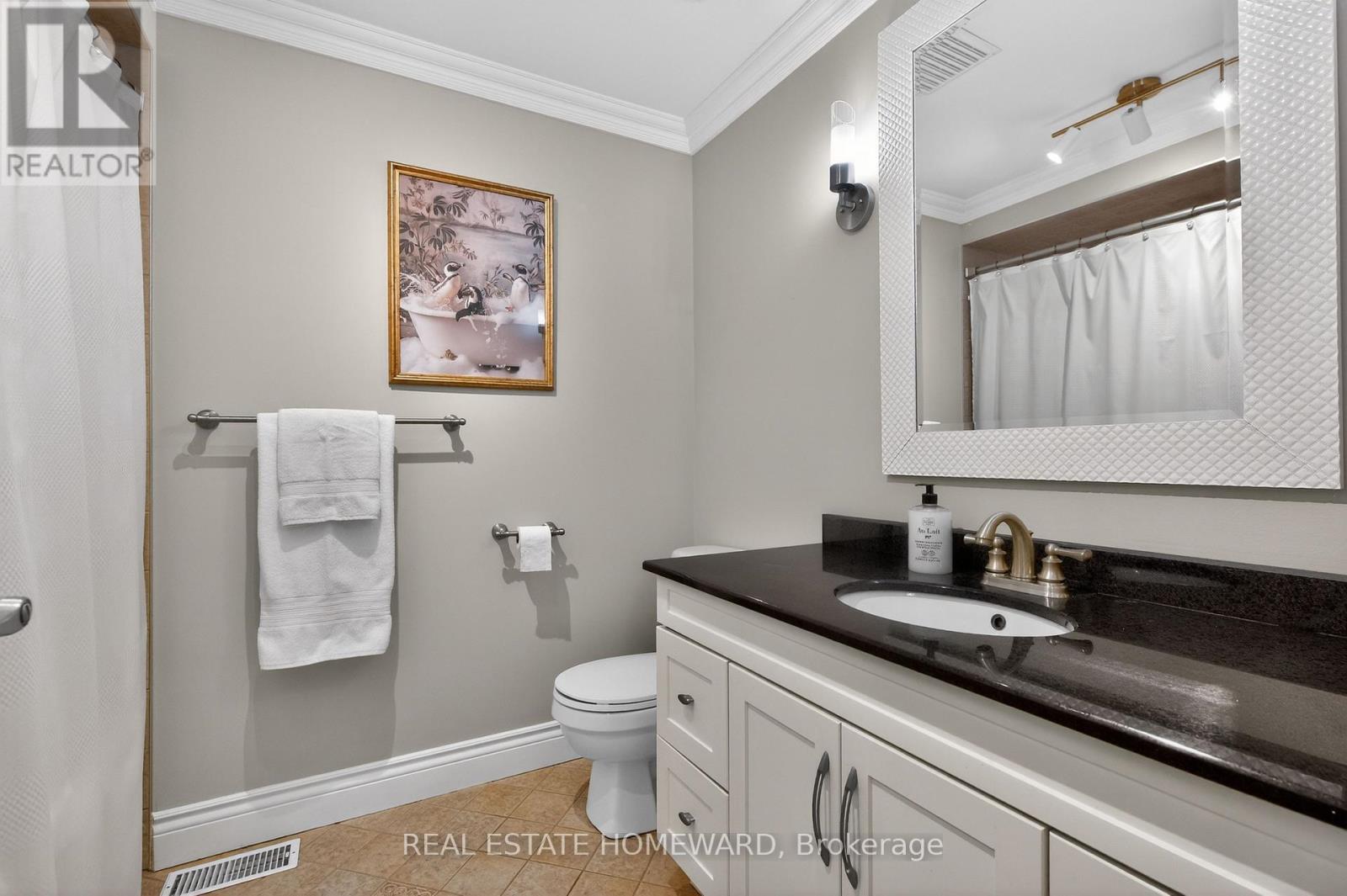 3532 Pinesmoke Crescent, Mississauga, Ontario  L4Y 3L3 - Photo 29 - W12964438