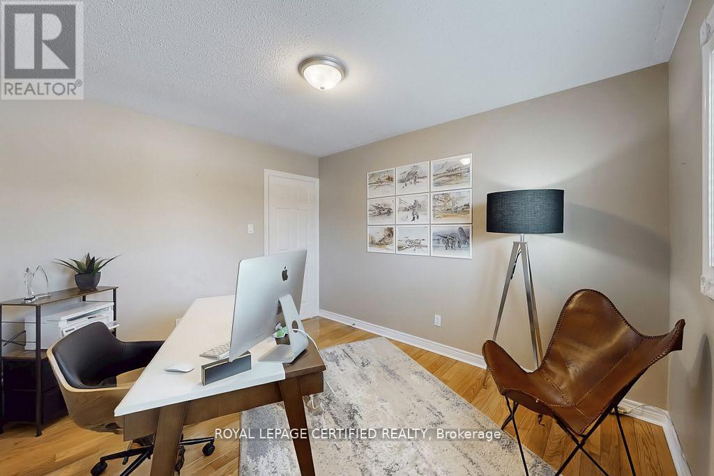 3898 Parkgate Drive, Mississauga, Ontario  L5N 7B4 - Photo 33 - W12964462