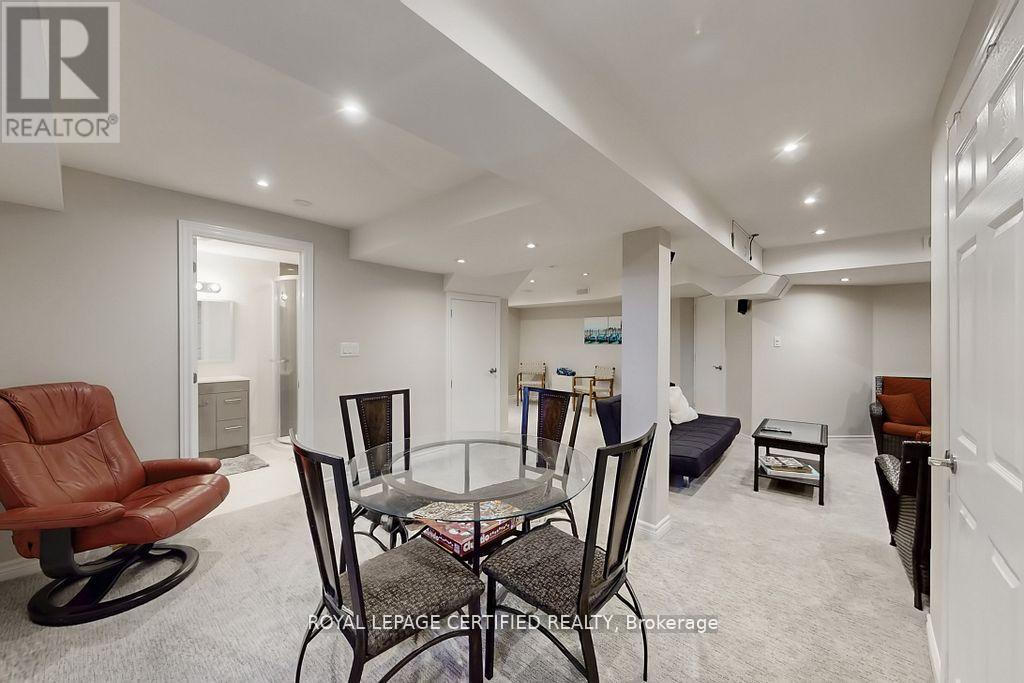 3898 Parkgate Drive, Mississauga, Ontario  L5N 7B4 - Photo 41 - W12964462