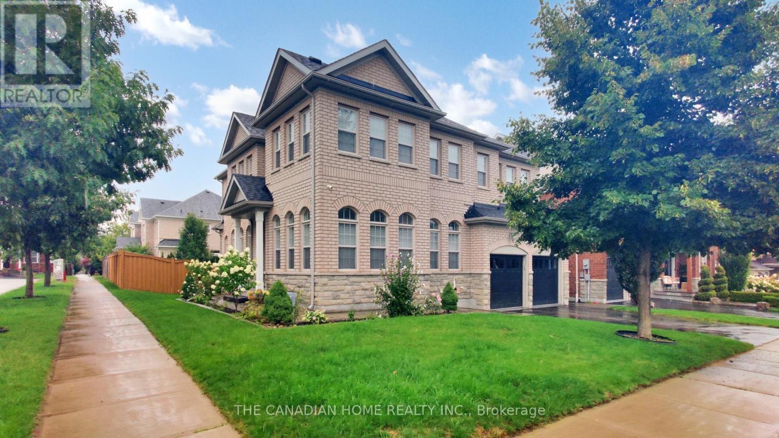 43 Mccandless Court, Caledon, Ontario  L7C 3R6 - Photo 2 - W12964508