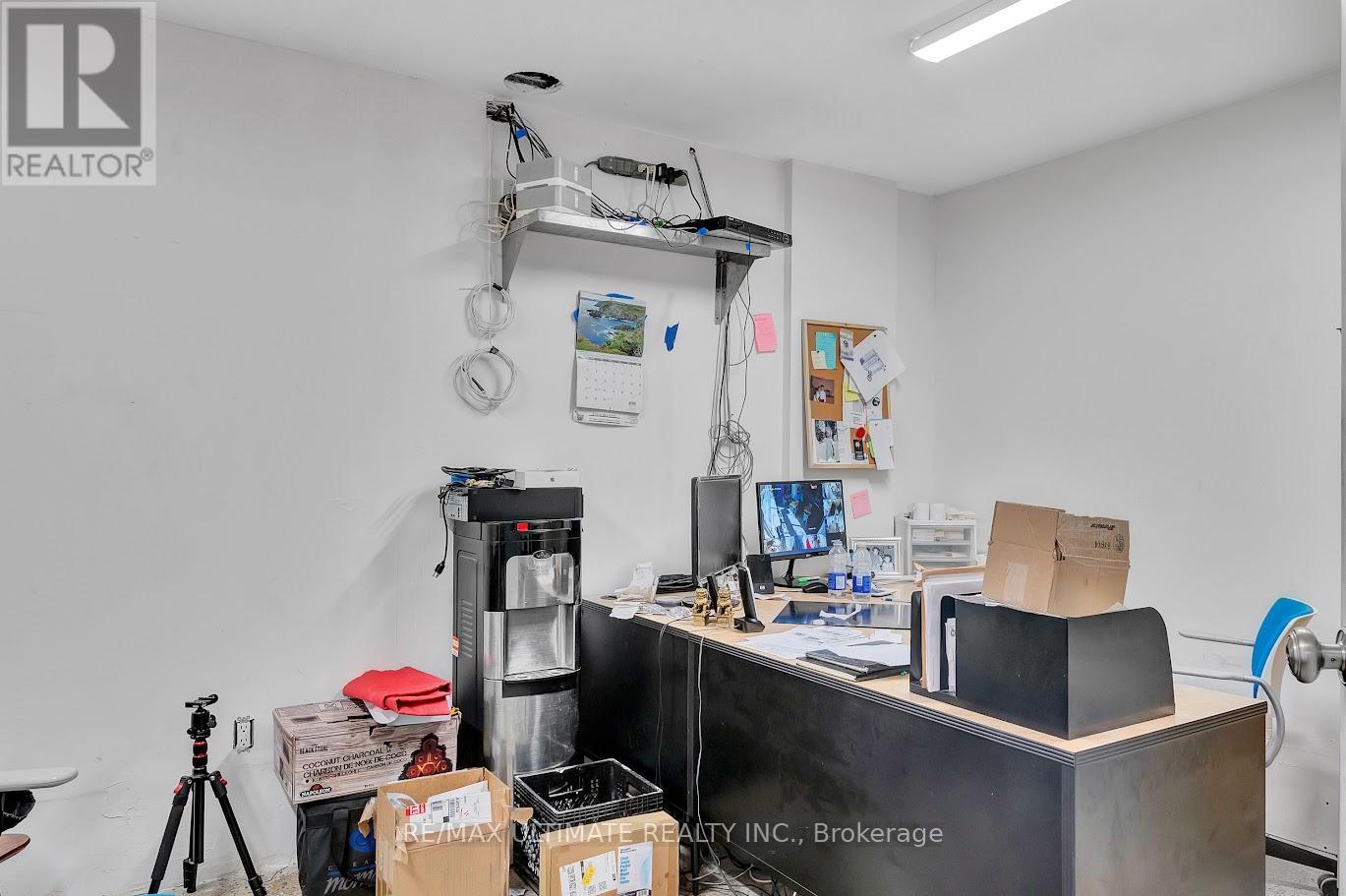 3320 Keele Street, Toronto, Ontario  M3M 2H7 - Photo 15 - W12964512