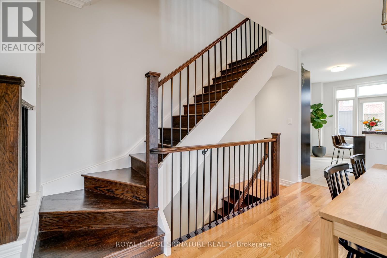 55 Ruby Lang Lane, Toronto, Ontario  M8Z 0B8 - Photo 11 - W12964530