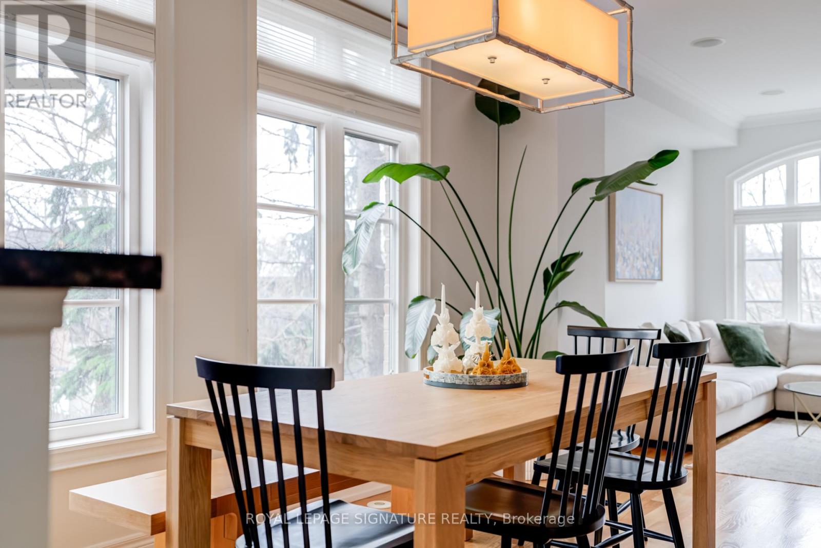 55 Ruby Lang Lane, Toronto, Ontario  M8Z 0B8 - Photo 5 - W12964530