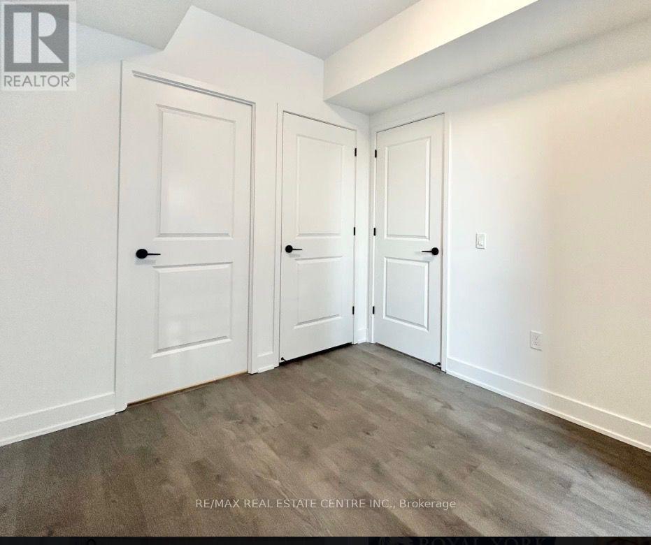 220 - 2333 Khalsa Gate, Oakville, Ontario  L6M 0X7 - Photo 10 - W12964546