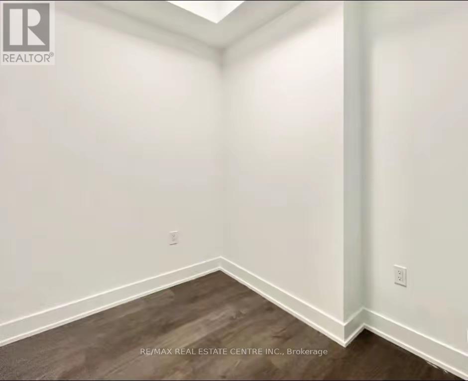 220 - 2333 Khalsa Gate, Oakville, Ontario  L6M 0X7 - Photo 17 - W12964546