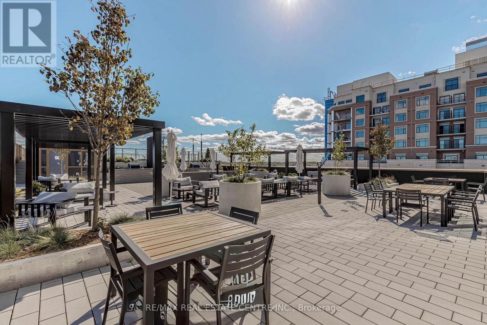 220 - 2333 Khalsa Gate, Oakville, Ontario  L6M 0X7 - Photo 9 - W12964546