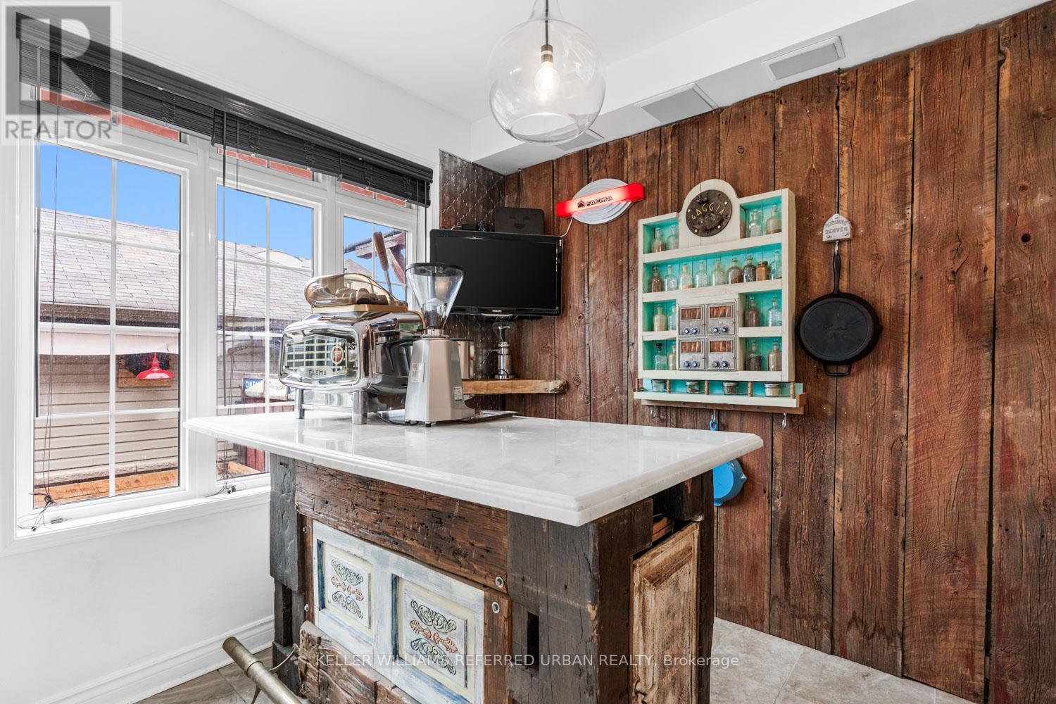 26 Abraham Welsh Road, Toronto, Ontario  M9M 0B7 - Photo 9 - W12964572