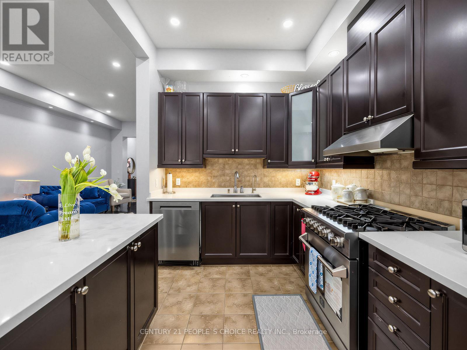 5298 Roadside Way E, Mississauga, Ontario  L5M 0H9 - Photo 9 - W12964578