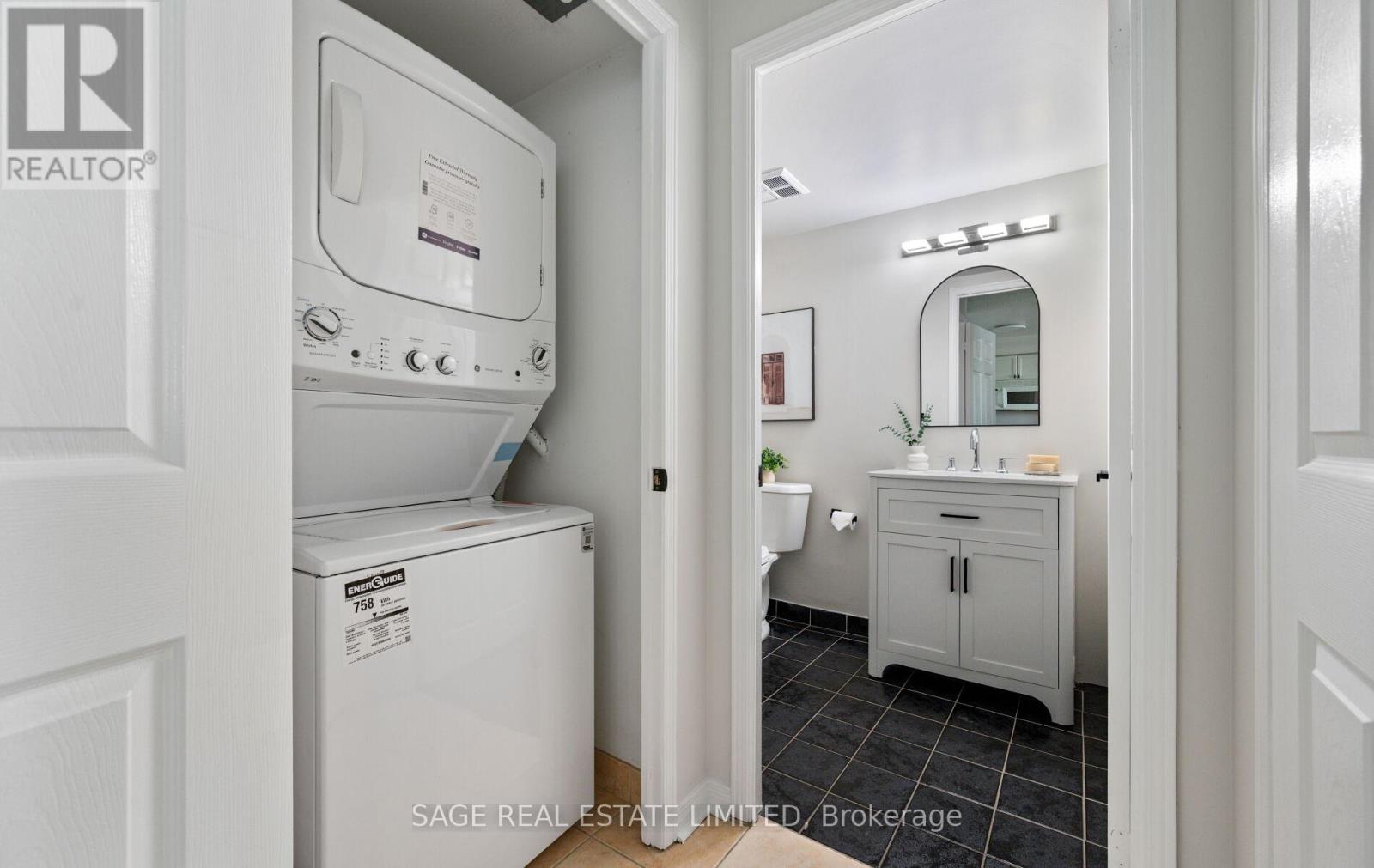 1008 - 15 Michael Power Place, Toronto, Ontario  M9A 5G4 - Photo 20 - W12964588