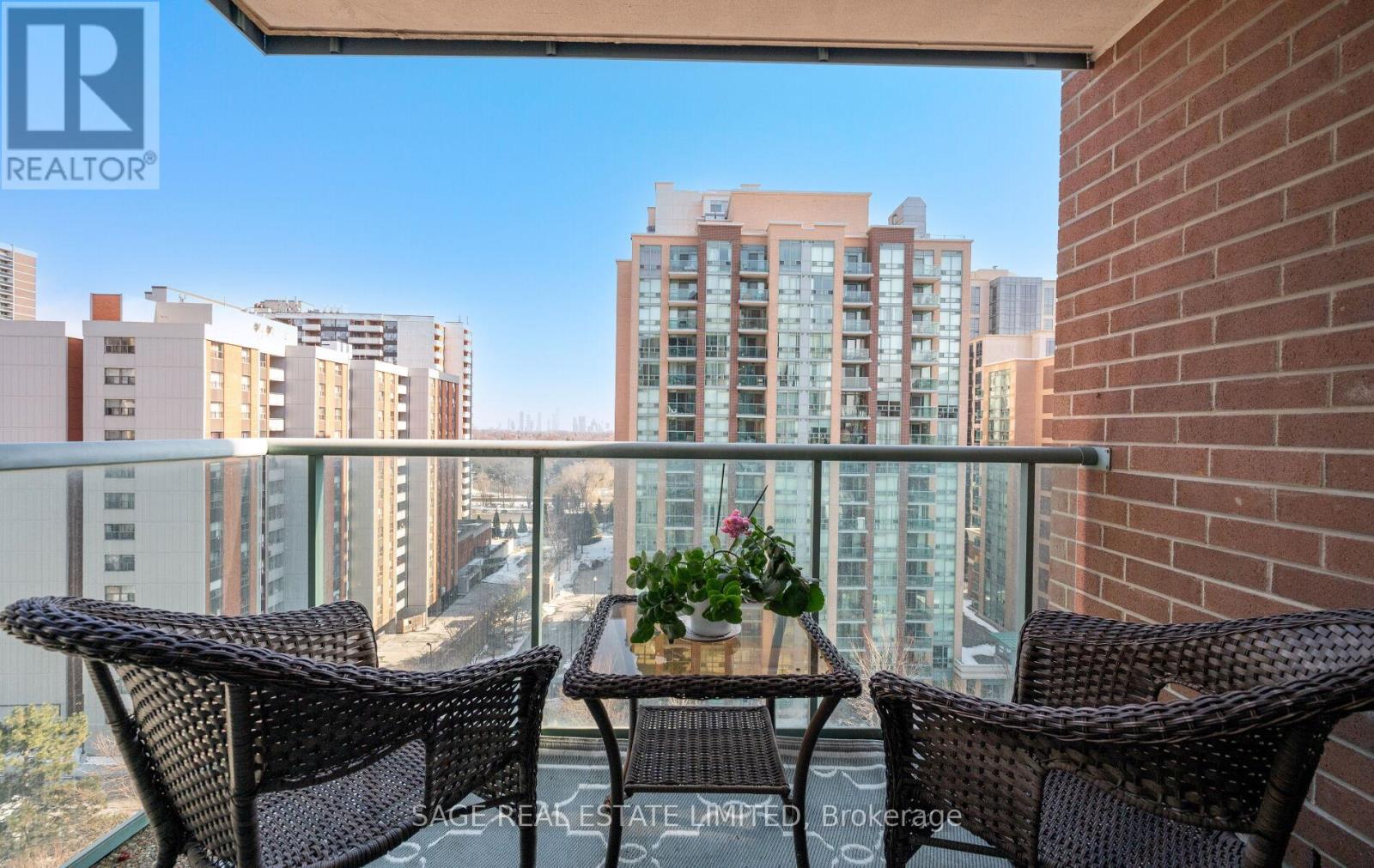 1008 - 15 Michael Power Place, Toronto, Ontario  M9A 5G4 - Photo 21 - W12964588