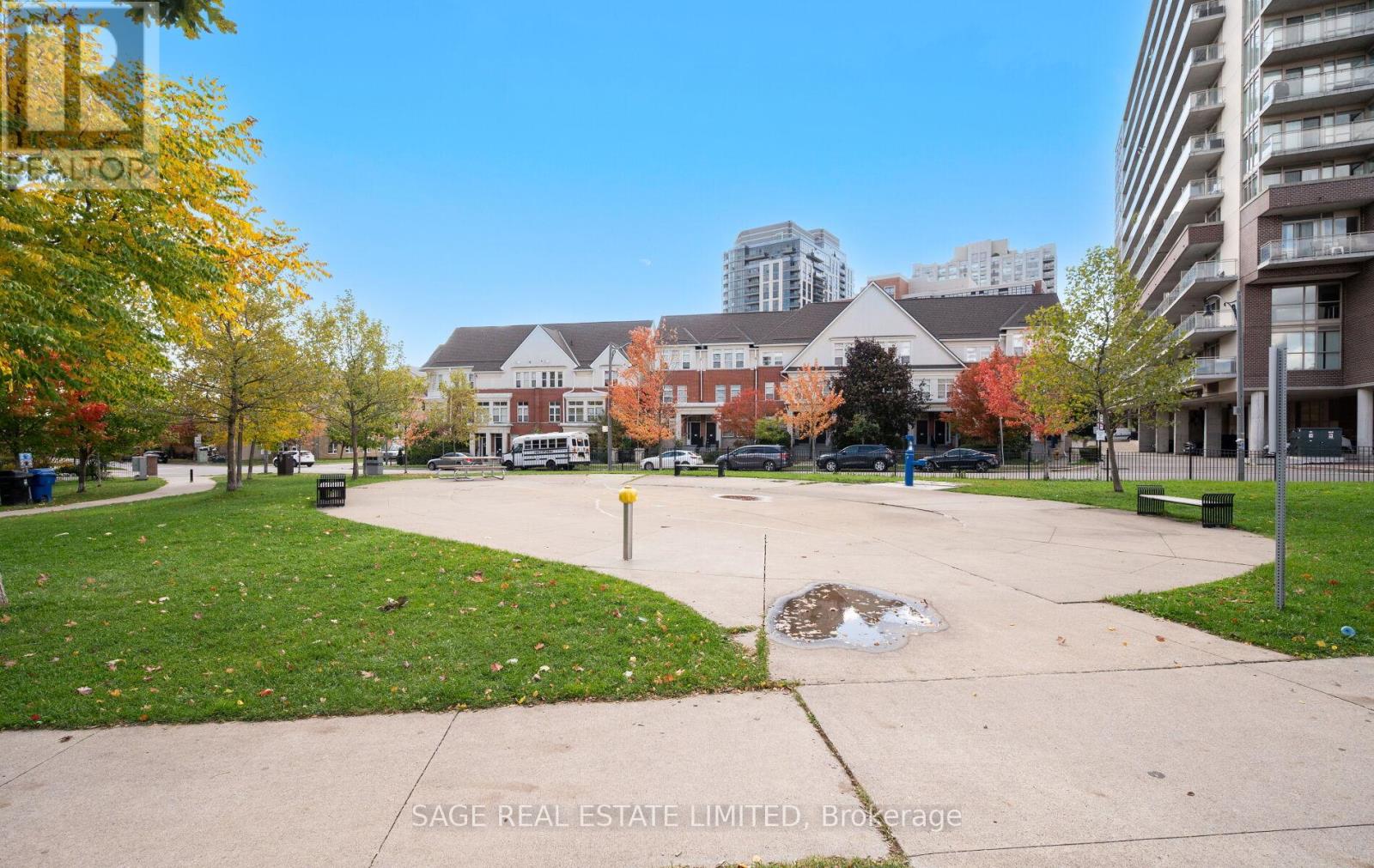 1008 - 15 Michael Power Place, Toronto, Ontario  M9A 5G4 - Photo 27 - W12964588