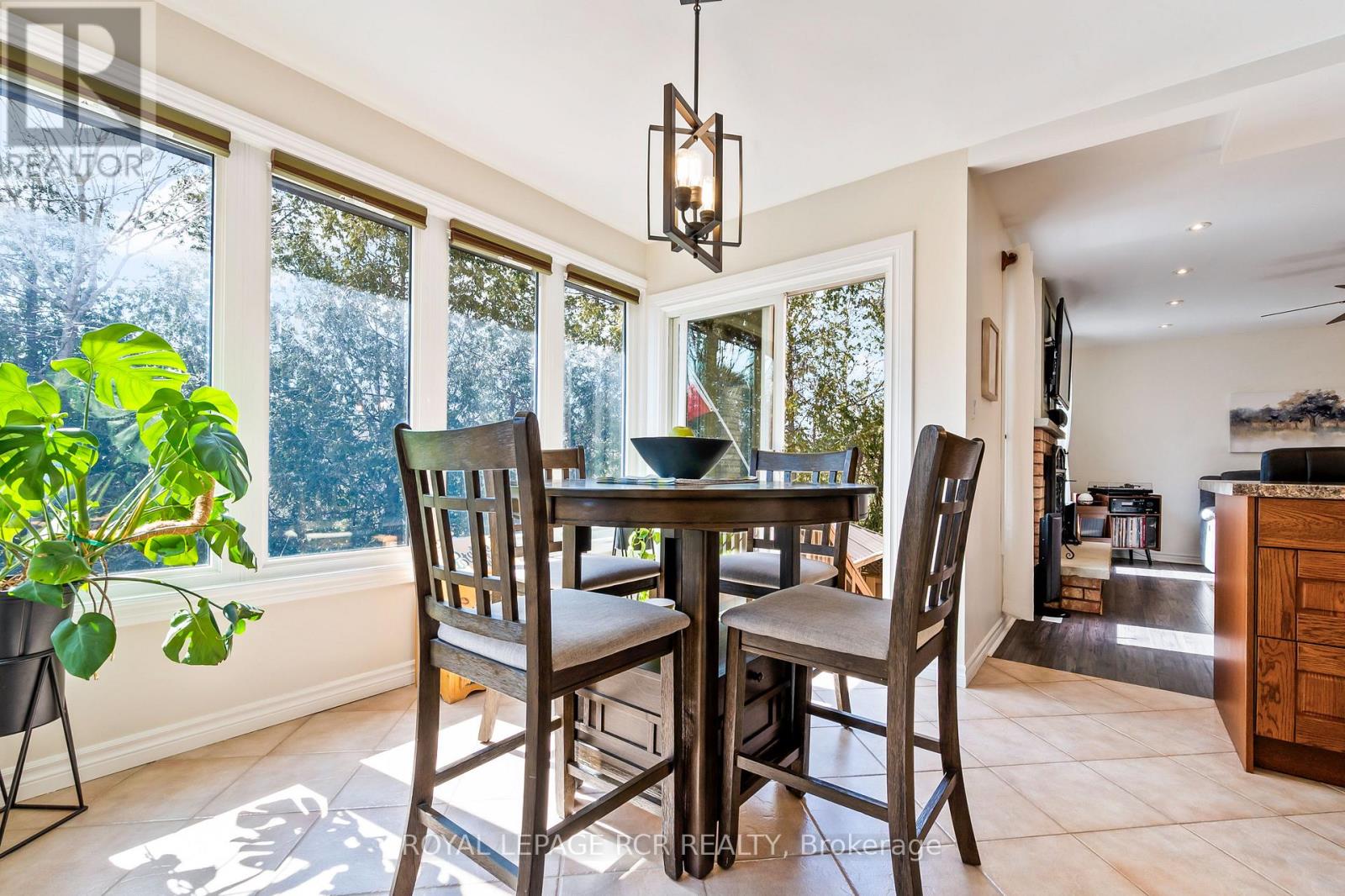 95 Meadow Drive, Orangeville, Ontario  L9W 4K8 - Photo 10 - W12964620