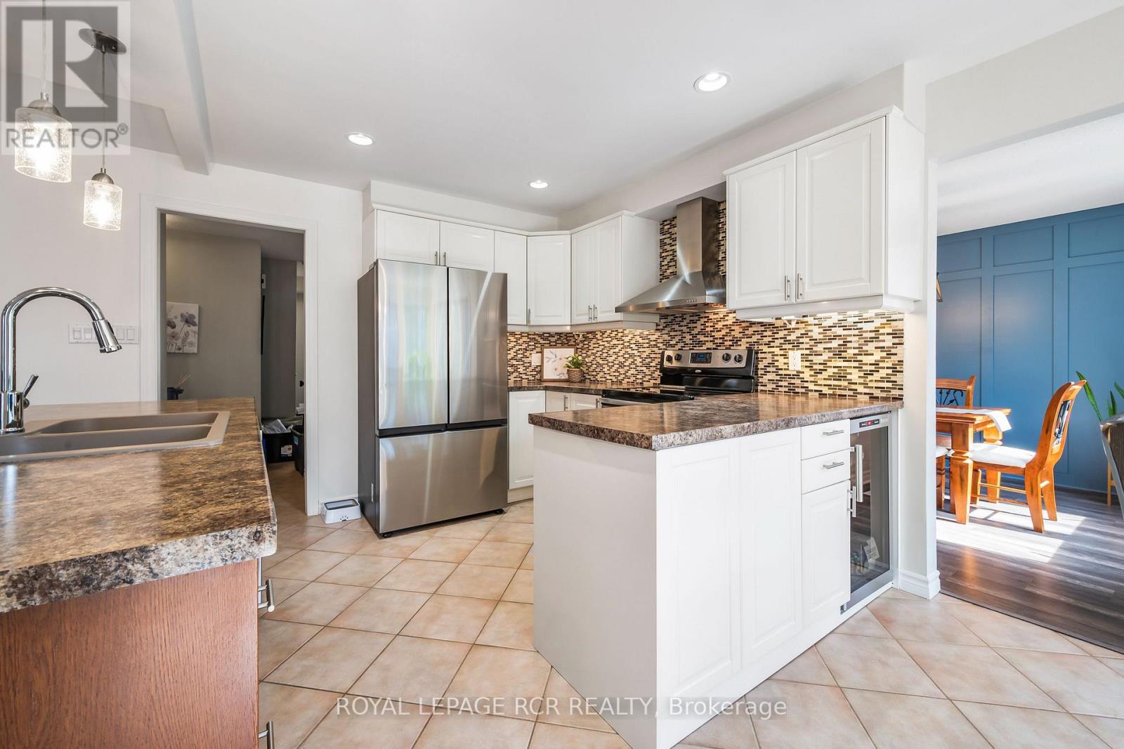 95 Meadow Drive, Orangeville, Ontario  L9W 4K8 - Photo 13 - W12964620