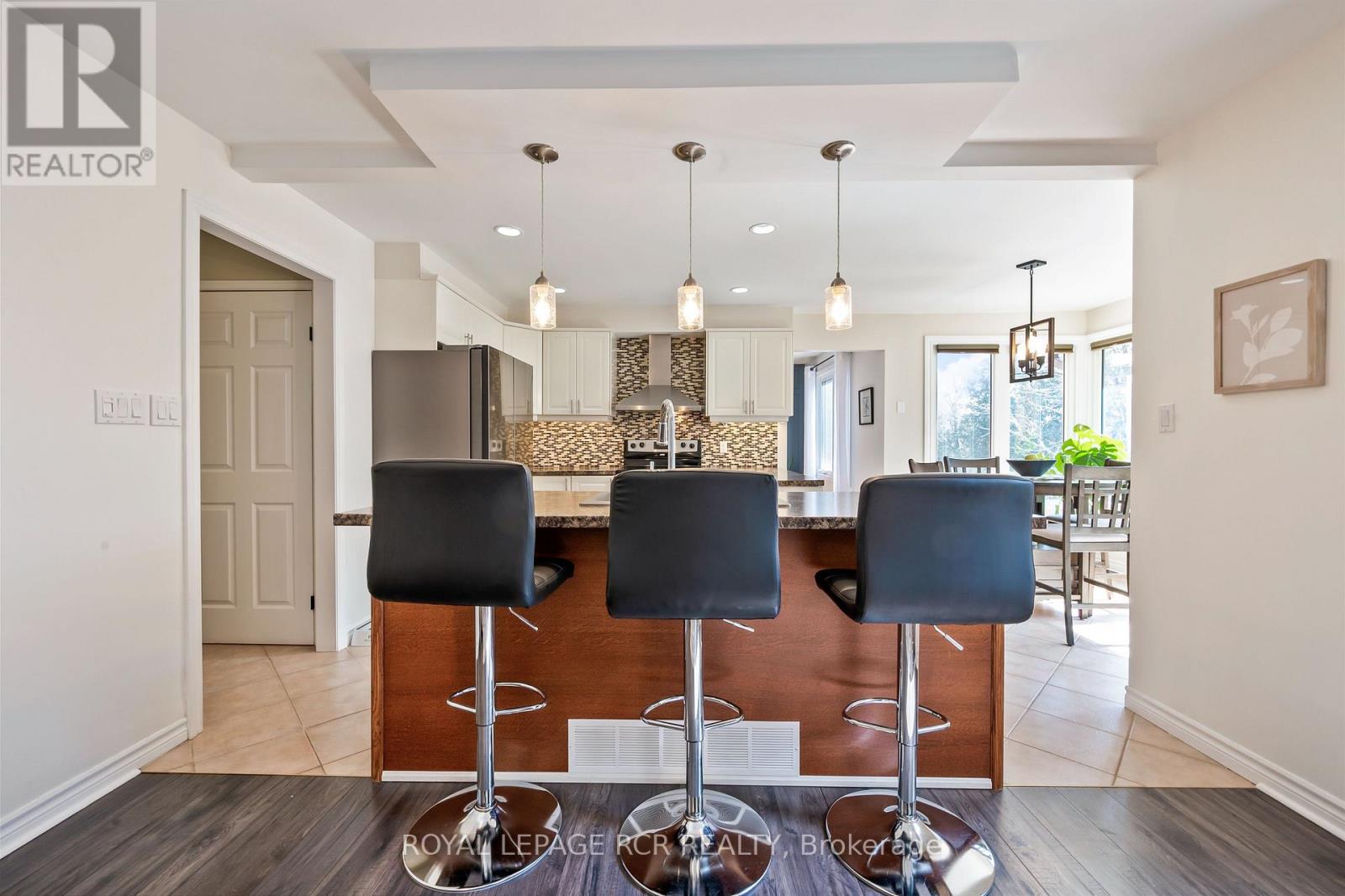 95 Meadow Drive, Orangeville, Ontario  L9W 4K8 - Photo 16 - W12964620